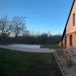 Villa öregvíz