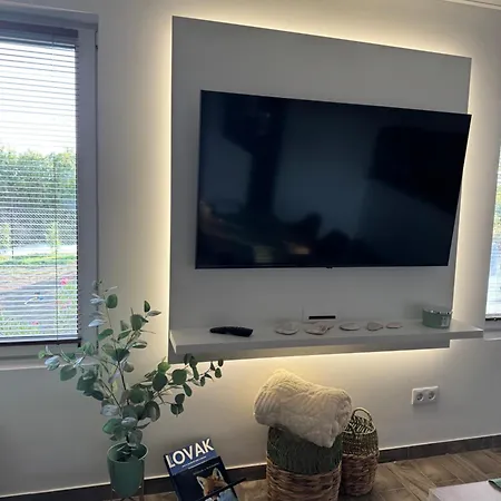 Oeregviz Vendeghaz Szentendre
