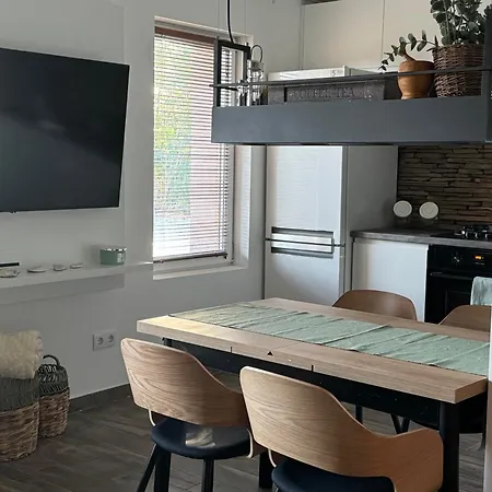 Oeregviz Vendeghaz Szentendre