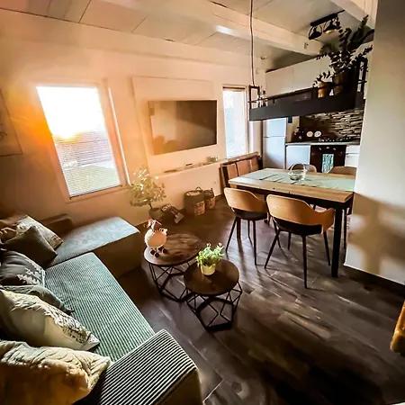 Villa Oeregviz Vendeghaz Szentendre