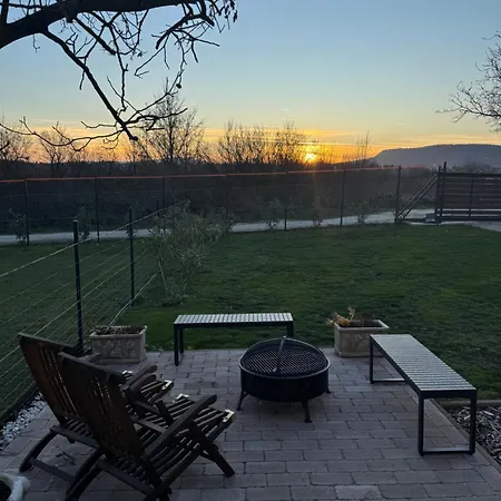 Villa Oeregviz Vendeghaz Szentendre